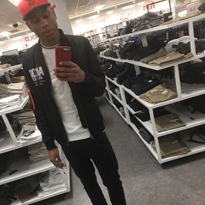 Meet your Posher, Jonathan